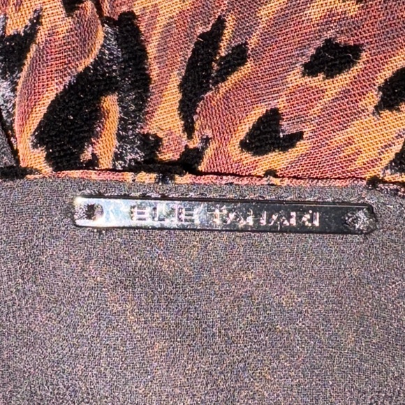 Elie Tahari Blouse Noelle Brown Leopard print Velvet puff Sleeves Size M - Picture 9 of 10